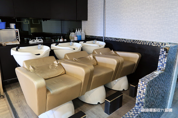乾淨舒適的洗髮區-台中一中街燙髮推薦